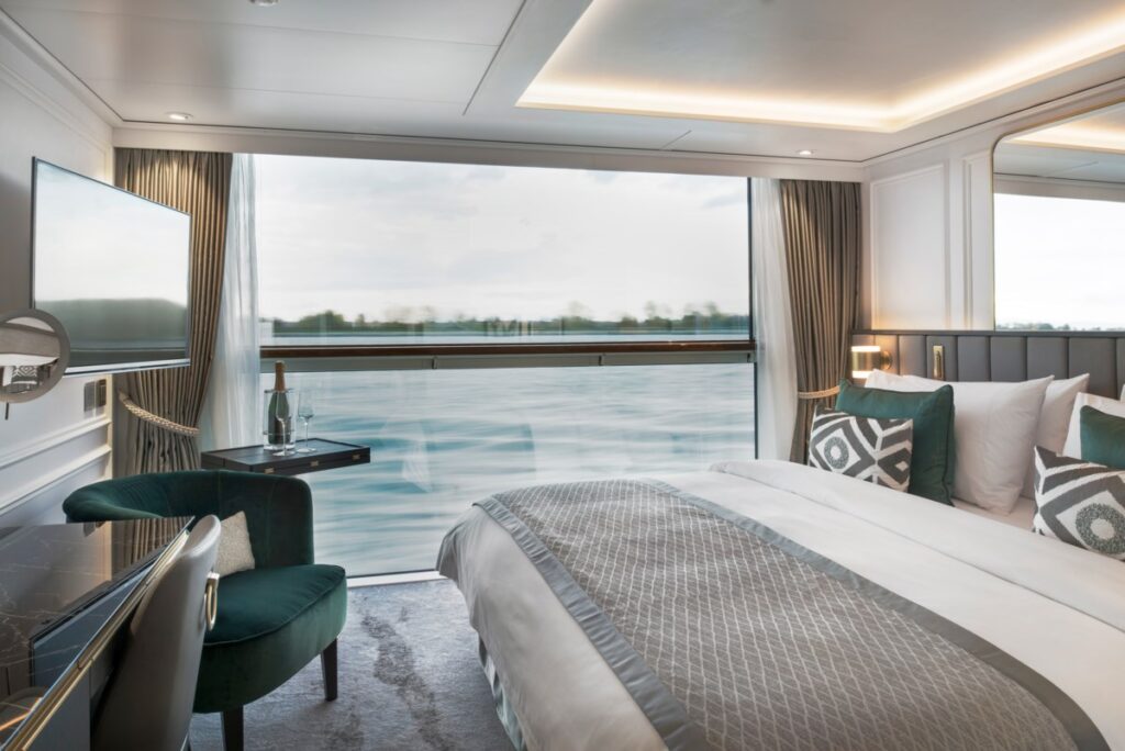 uniworld river cruise state room